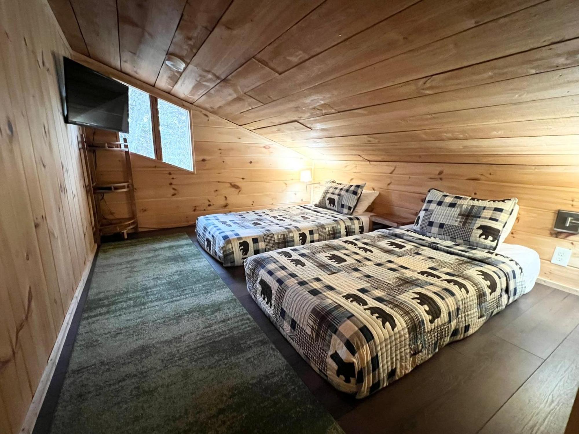 Firefly Fields 2-Acres With Guest House, Game Room, Mountain & River Views Sevierville Dış mekan fotoğraf